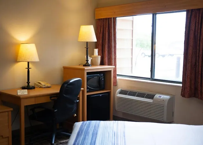 Americinn By Wyndham Pampa Event Center